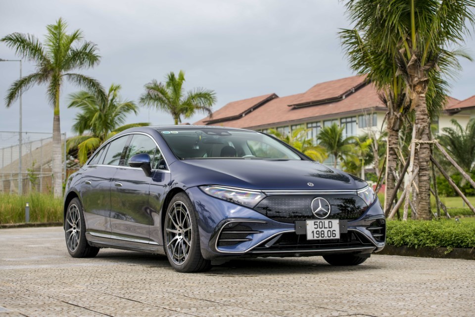Mercedes-EQS EQS 450+ di chuyển được 850KM chỉ 1 lần sạc Mercedes-EQS EQS 450+ di chuyển được 850KM chỉ 1 lần sạc