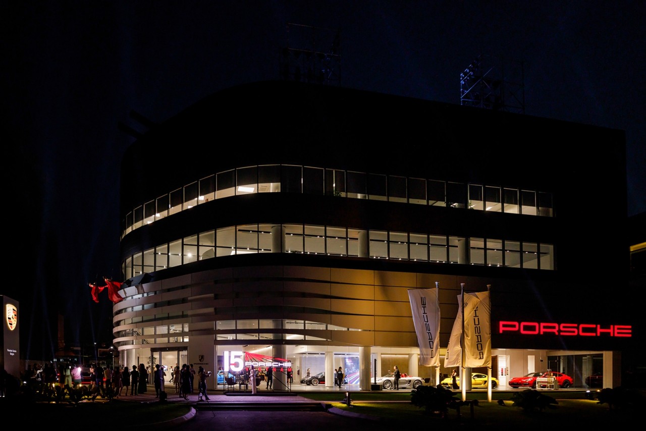 Porsche kỷ niệm 15 có mặt tại Việt Nam