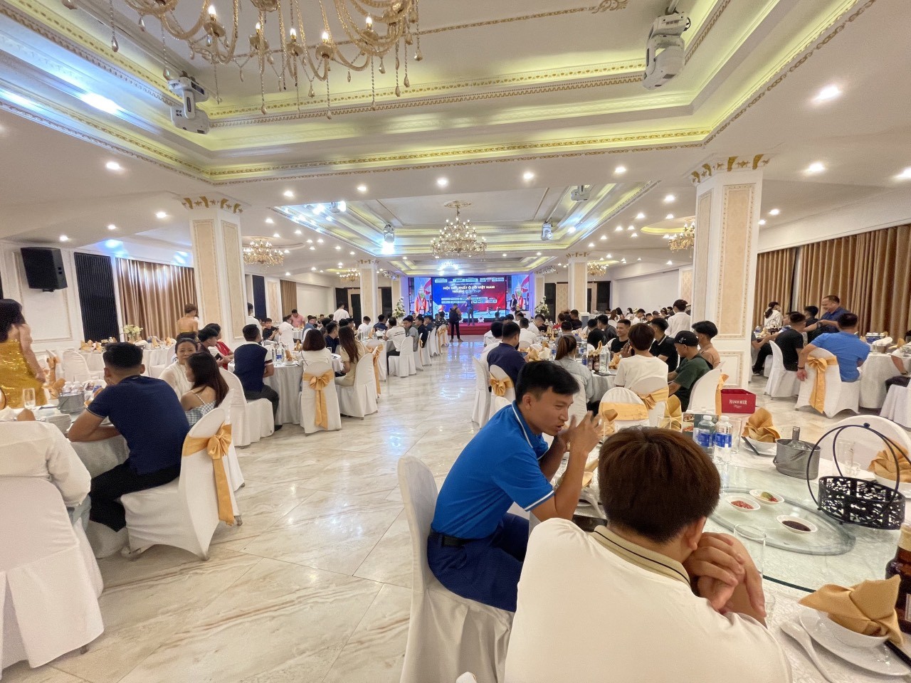 Tiệc Tất niên Hội Nội thất ô tô Việt Nam dự kiến thu hút hơn 1.000 người tham dự Tiệc Tất niên Hội Nội thất ô tô Việt Nam dự kiến thu hút hơn 1.000 người tham dự