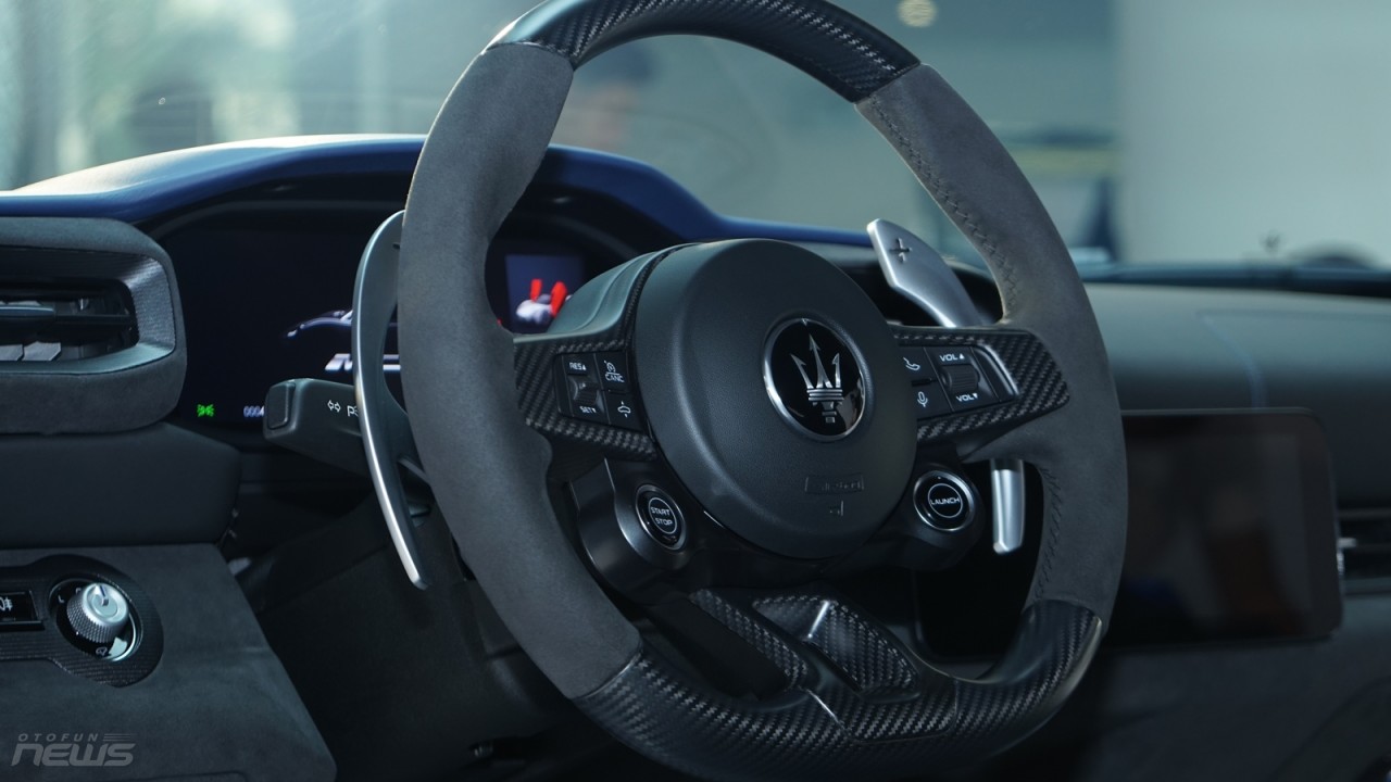 Maserati MC20 chính hãng có mặt tại Việt Nam với giá 16 tỷ đồng