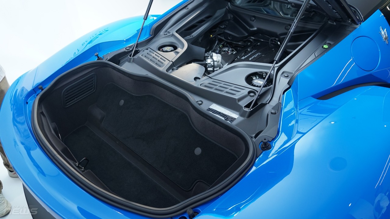 Maserati MC20 chính hãng có mặt tại Việt Nam với giá 16 tỷ đồng