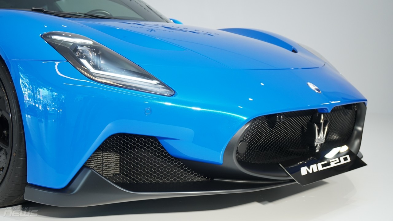 Maserati MC20 chính hãng có mặt tại Việt Nam với giá 16 tỷ đồng