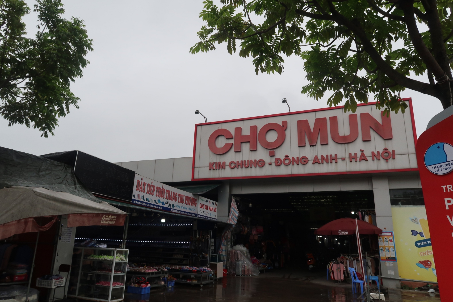 Khu công nghiệp Bắc Thăng Long: Tình trạng mất vệ sinh tại các quán ăn vặt Khu công nghiệp Bắc Thăng Long: Tình trạng mất vệ sinh tại các quán ăn vặt