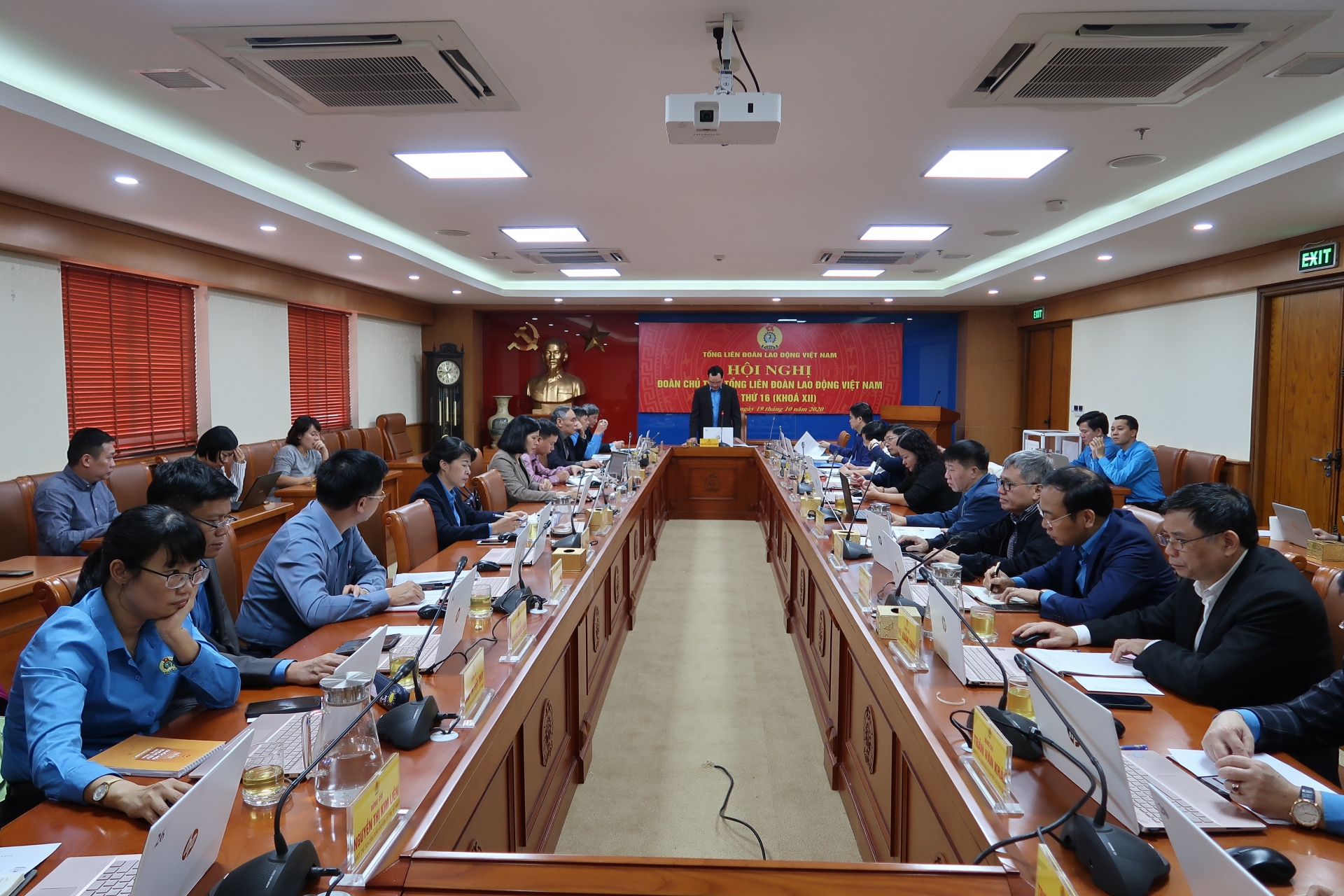 Tổng Liên đoàn Lao động Việt Nam lên kế hoạch chăm lo Tết Nguyên đán Tân Sửu 2021 cho đoàn viên, NLĐ Tổng Liên đoàn Lao động Việt Nam lên kế hoạch chăm lo Tết Nguyên đán Tân Sửu 2021 cho đoàn viên, NLĐ