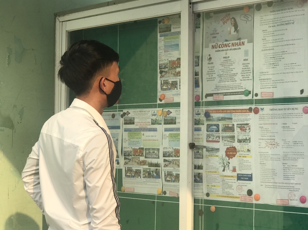 "Bỗng dưng" rơi vào cảnh thất nghiệp, công nhân nhọc nhằn tìm kế sinh nhai hậu Covid-19 bong dung roi vao canh that nghiep hau covid 19 cong nhan nhoc nhan tim ke sinh nhai