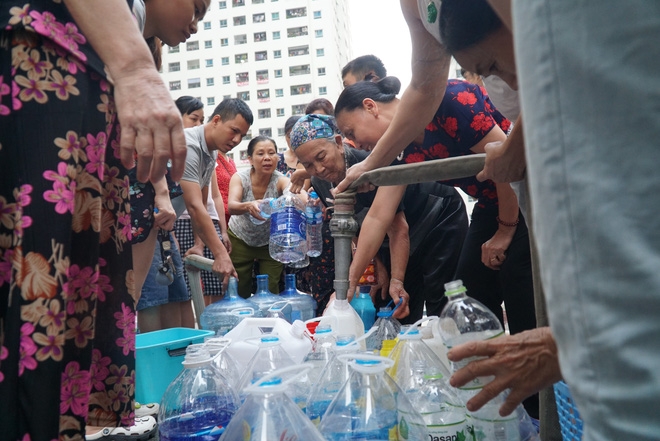 "Giật mình" an ninh nguồn nước sau sự cố nước sông Đà nhiễm dầu giat minh an ninh nguon nuoc sau su co nuoc song da nhiem dau