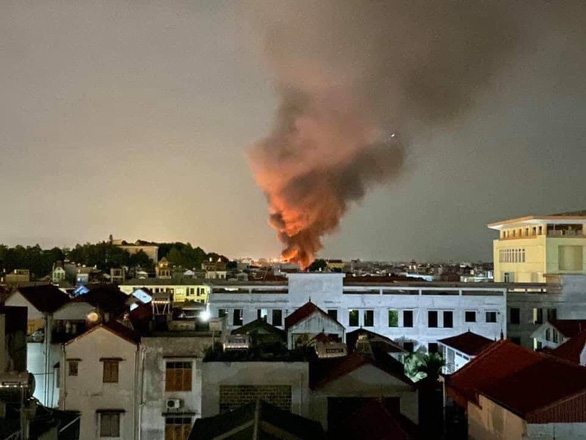 Hà Nội: Cháy lớn tại nhà xưởng sát bên Viện Điều tra, quy hoạch rừng