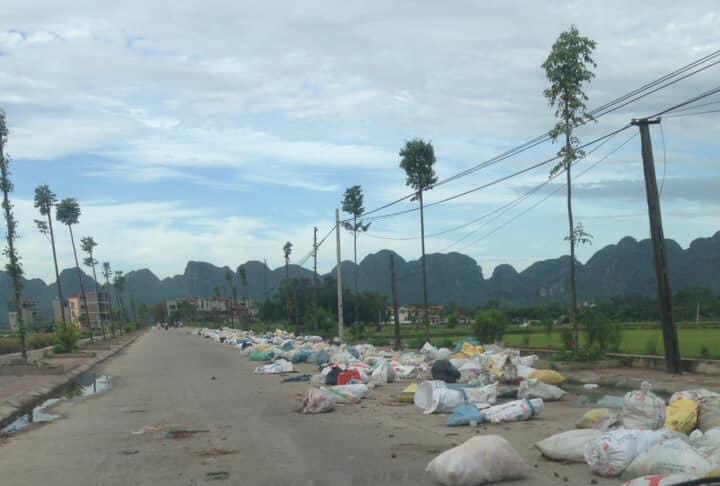 rac thai van un u tai nhieu huyen cua ha noi gay o nhiem moi truong nghiem trong