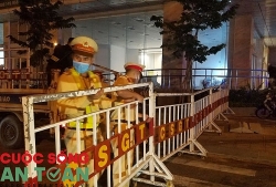 quang nam chinh thuc cach ly xa hoi 5 huyen thi xa giap da nang