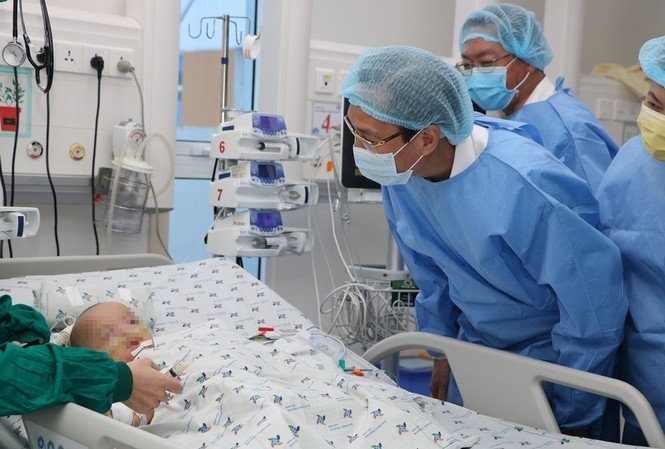 Sức khỏe của hai bé Trúc Nhi - Diệu Nhi phục hồi kỳ diệu suc khoe cua hai be truc nhi dieu nhi phuc hoi ky dieu