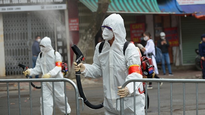 Cụ ông 76 tuổi mắc Covid-19 ở Hà Nội đi nhiều nơi và không nhớ chính xác nơi từng đến cu ong 76 tuoi mac covid 19 o ha noi di nhieu noi va khong nho dia chi tung den