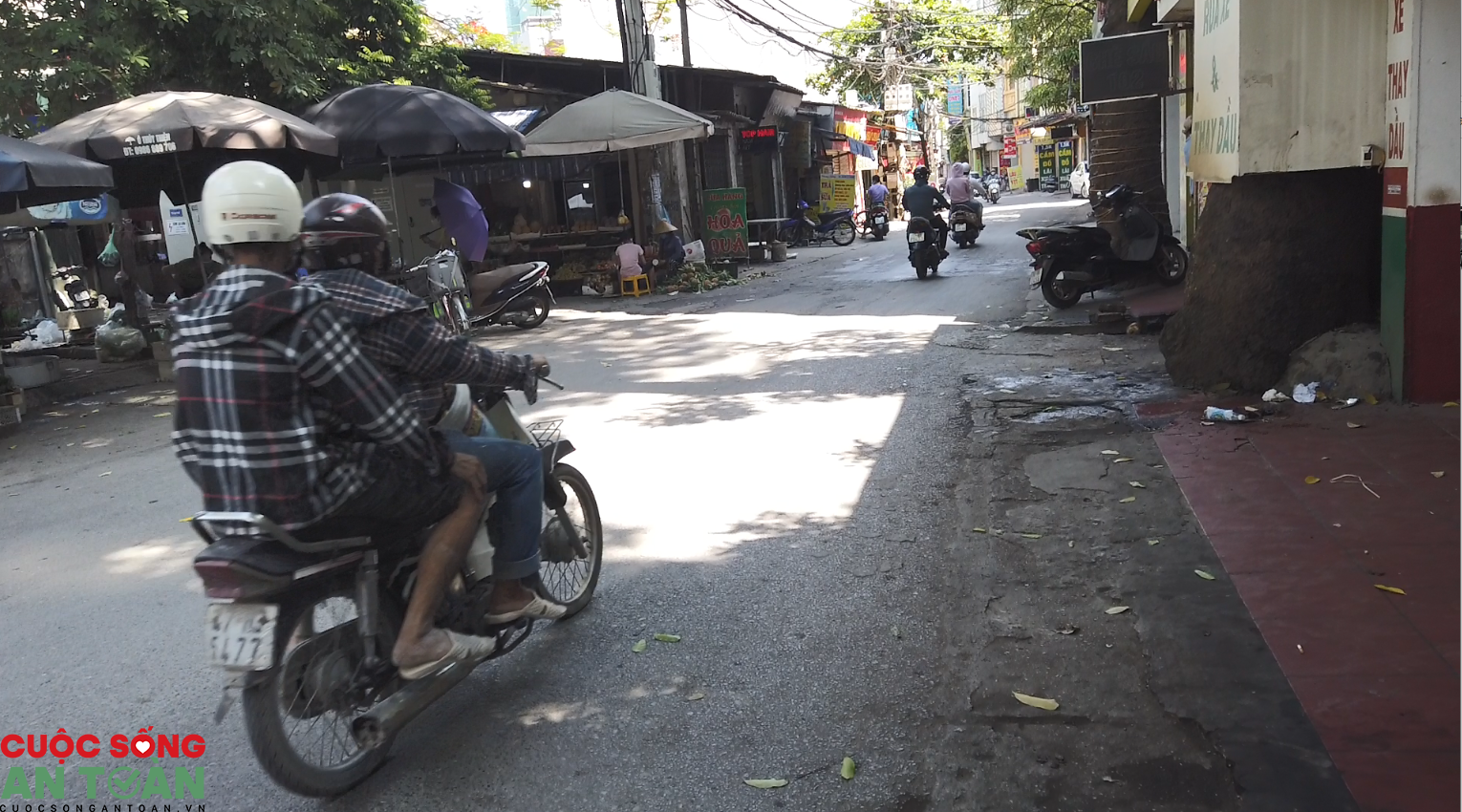 Khu phố Mễ Trì Thượng vắng vẻ sau ca dương tính với Covid-19 khu pho me tri thuong vang ve sau ca duong tinh voi covid 19