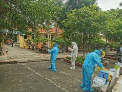 cong ty tra du luong cho nguoi lao dong phai cach ly tai nha vi covid 19