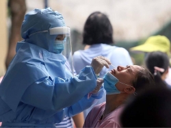 Những "chiến binh giấu mặt" truy lùng Covid-19