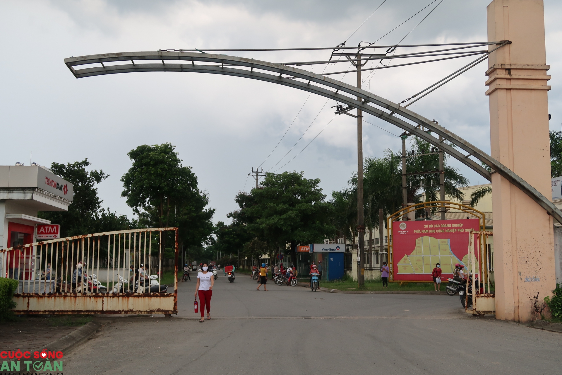 undefined 5901 img 0295