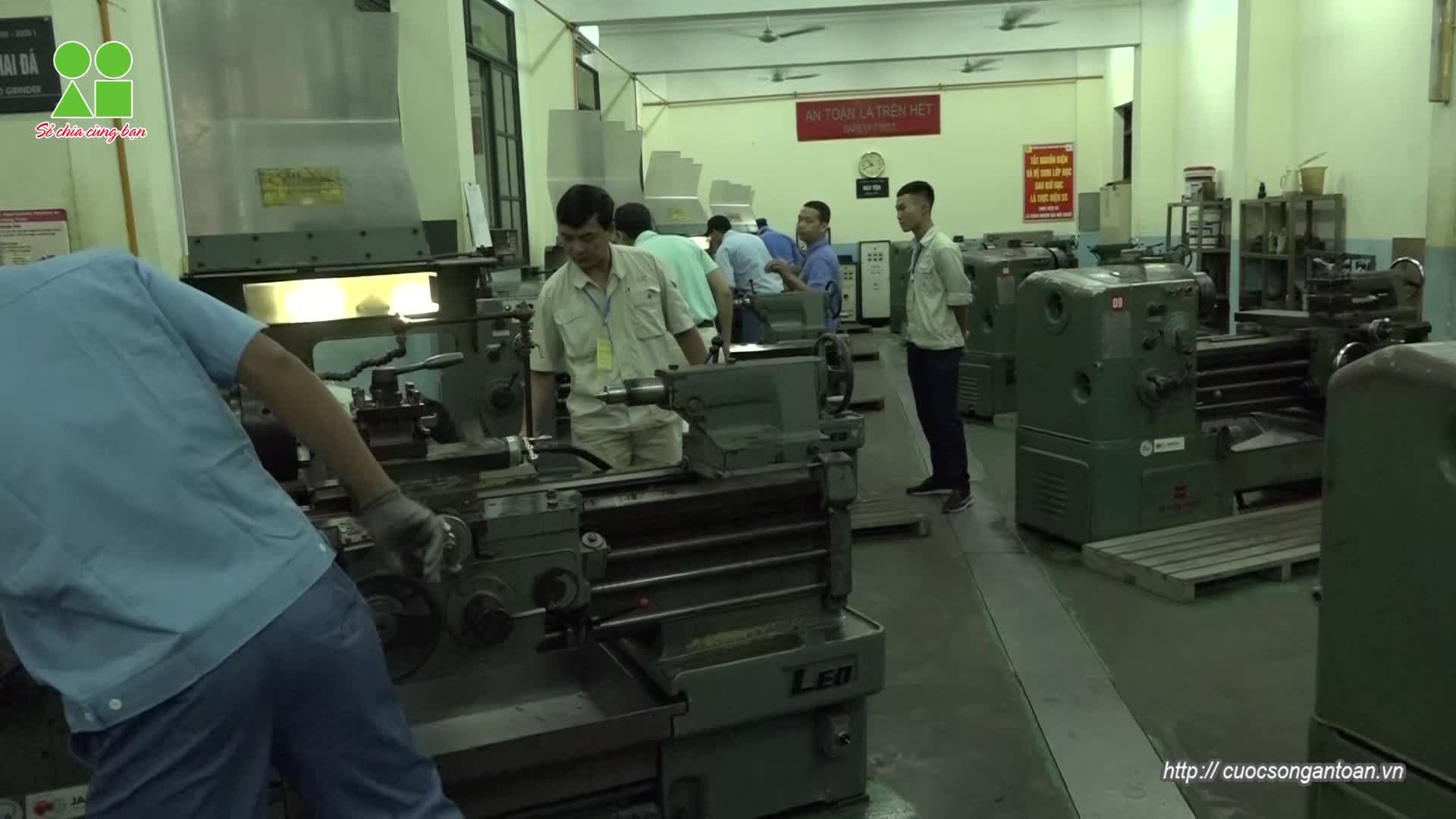 Hơn 80% người lao động Việt Nam ủng hộ việc giảm giờ làm