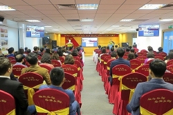 9000 khau trang mien phi den tay nguoi lao dong kcn hoa khanh da nang