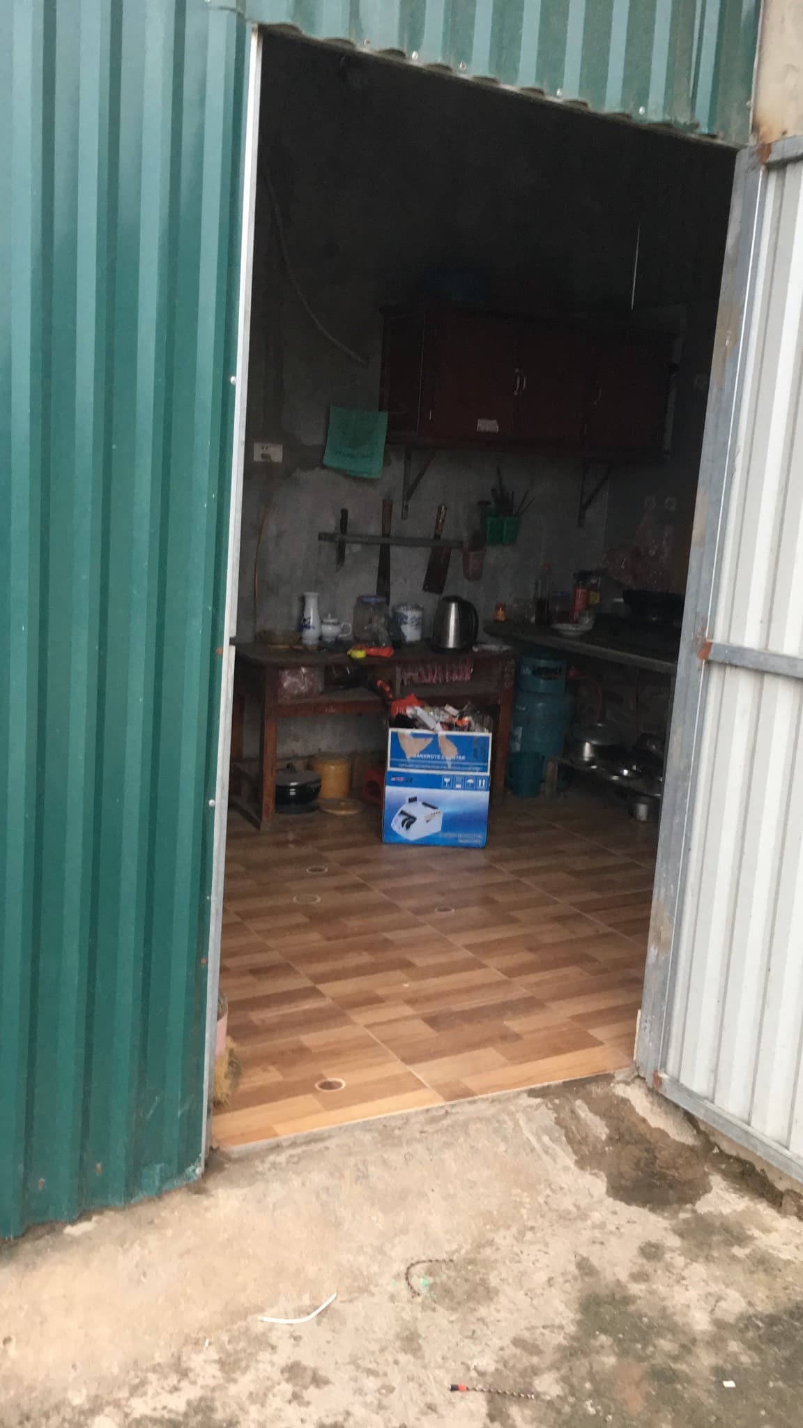 noi dau khon cung cua chong nu giup viec tu nan noi xu nguoi