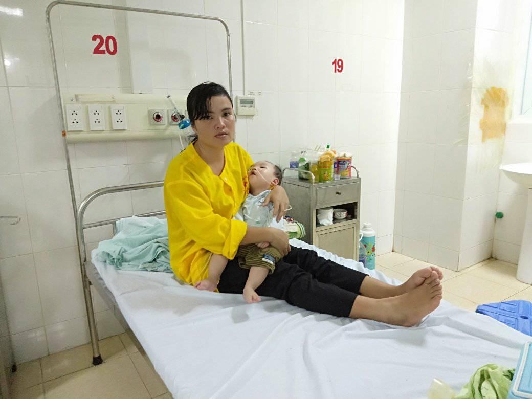 noi buon cua hai nguoi me tre co con bao benh