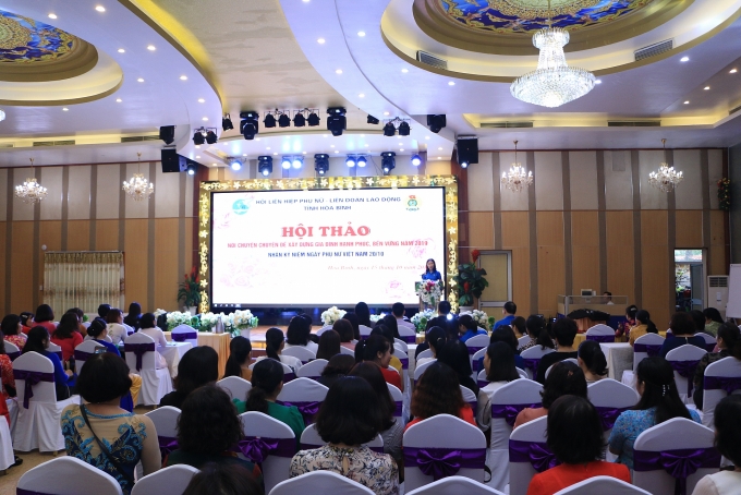 hoa binh hoi thao noi chuyen chuyen de xay dung gia dinh hanh phuc