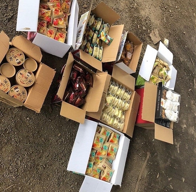 thu giu gan 16 nghin san pham banh keo khong ro nguon goc