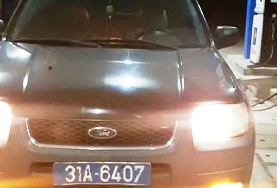 tam giu xe bien xanh do tai xe co bieu hien say xin tat csgt