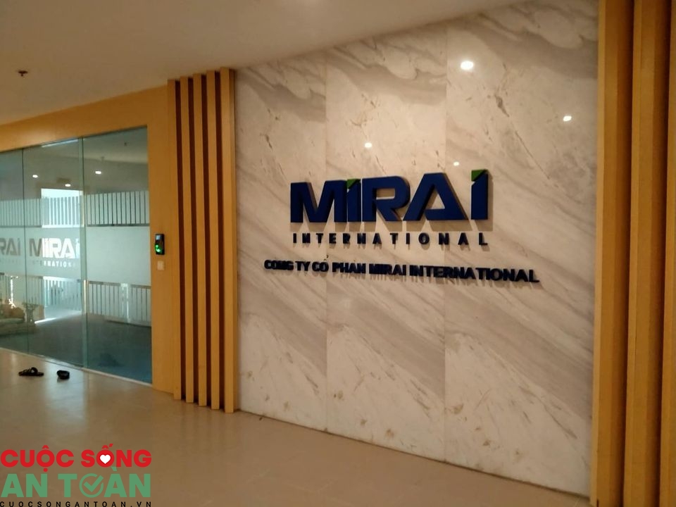 Vụ thầy giáo Trung tâm Mirai bị tố đánh học viên: "Lãnh đạo Trung tâm đi vắng"