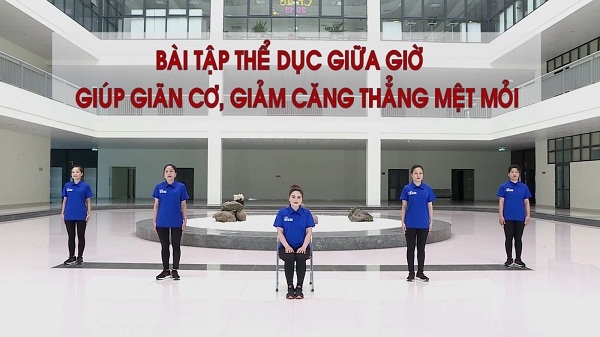 Thư giãn, khỏe khoắn với bài tập thể dục giữa giờ