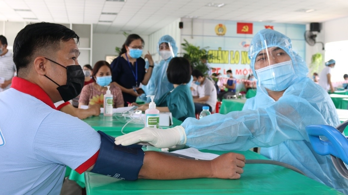 Các doanh nghiệp tại TP.HCM thực hiện "3 tại chỗ" để không đứt gãy chuỗi sản xuất