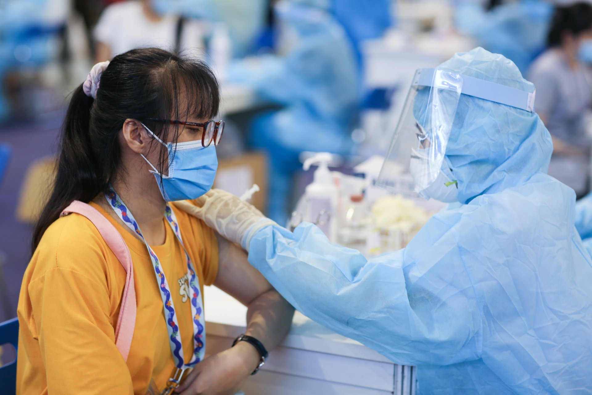 Người dân mong muốn vắc xin được tiêm đúng đối tượng ưu tiên Người dân mong muốn vắc xin được tiêm đúng đối tượng ưu tiên