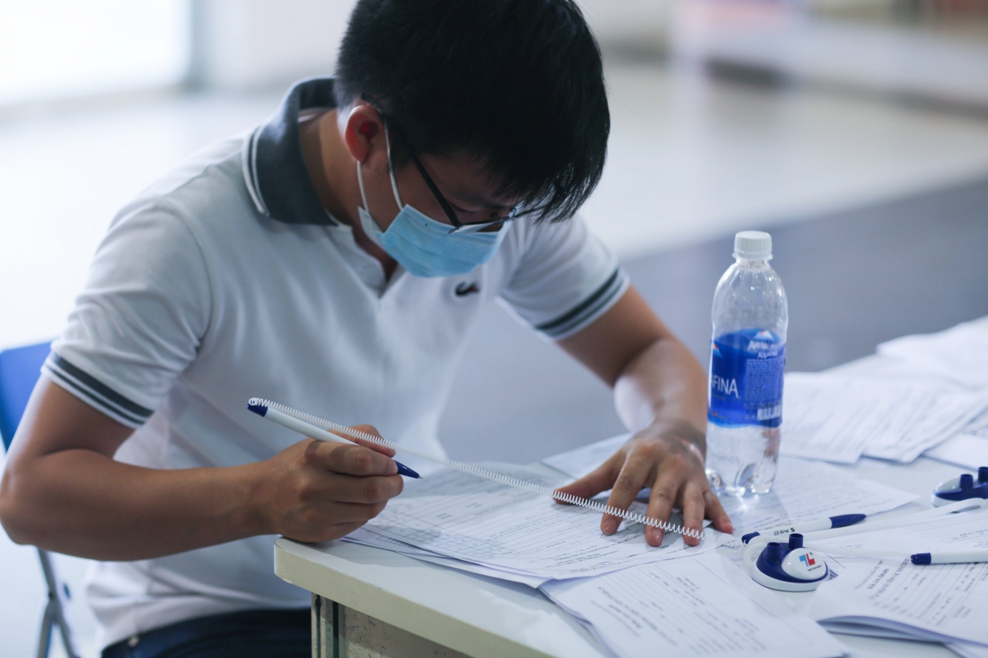 Người dân mong muốn việc tiêm vắc xin được phân bổ hợp lý, tiêm đúng đối tượng ưu tiên Người dân mong muốn việc tiêm vắc xin được phân bổ hợp lý, tiêm đúng đối tượng ưu tiên