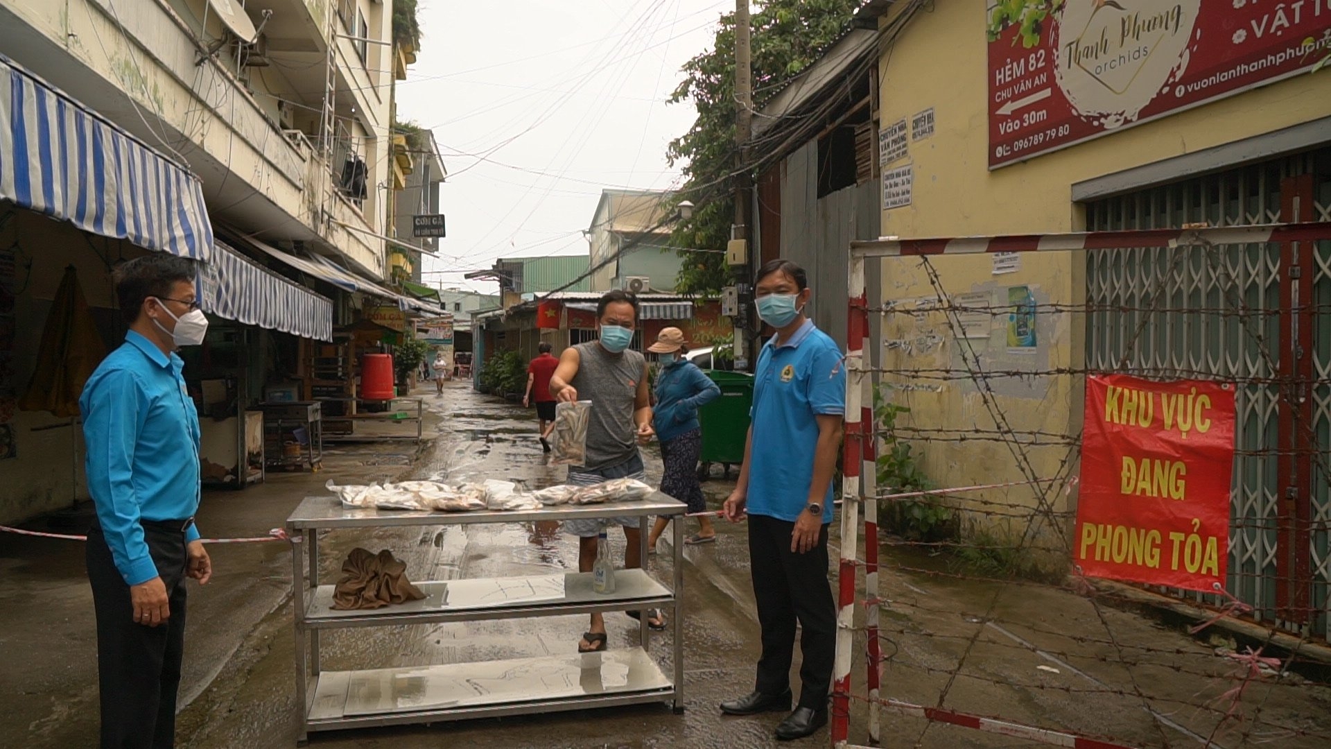 Người dân mong muốn vắc xin được tiêm đúng đối tượng ưu tiên Người dân mong muốn vắc xin được tiêm đúng đối tượng ưu tiên
