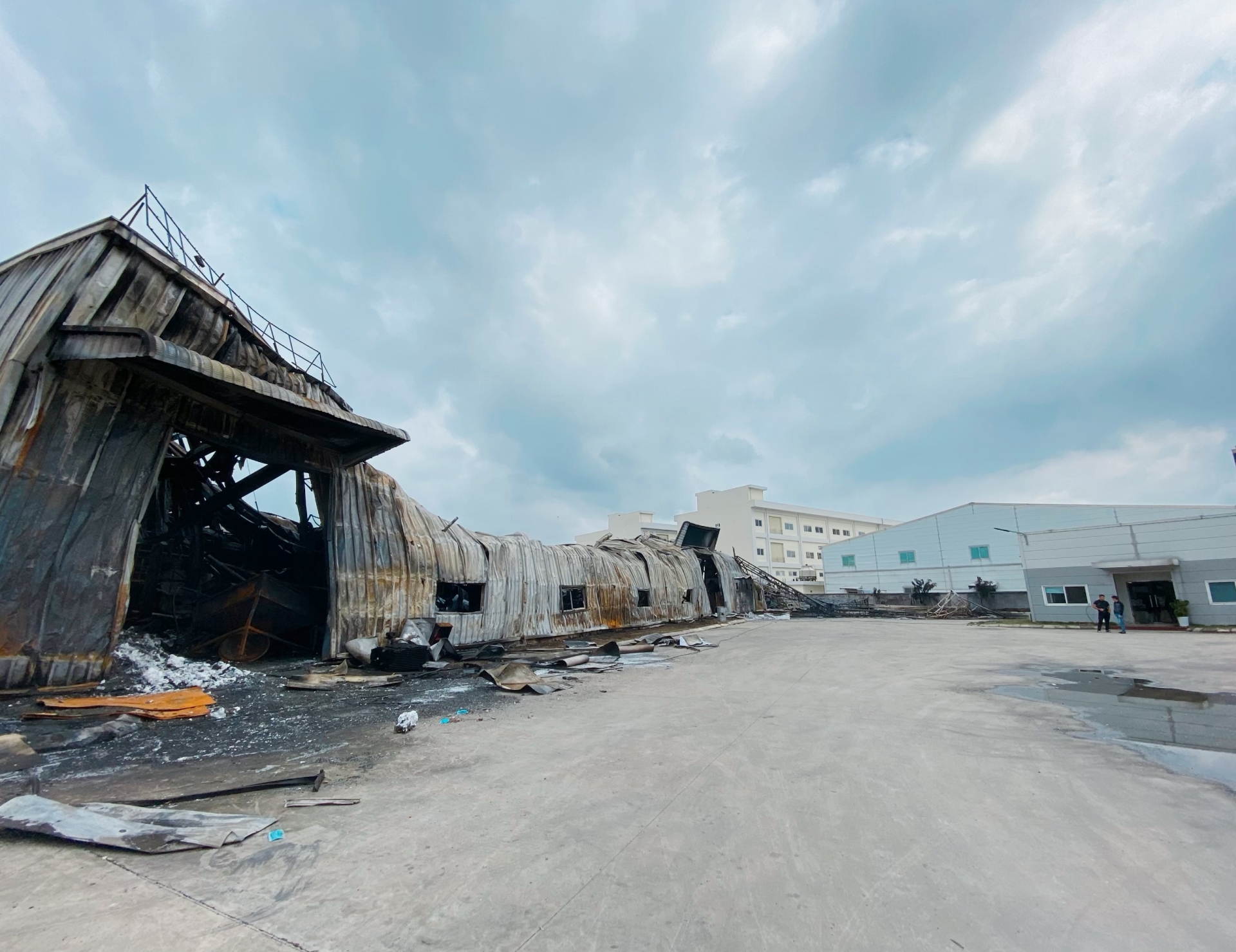 Hé lộ nguyên nhân ban đầu vụ cháy nhà xưởng ở Khu công nghiệp Vân Trung, Bắc Giang Hé lộ nguyên nhân ban đầu vụ cháy nhà xưởng ở Khu công nghiệp Vân Trung, Bắc Giang