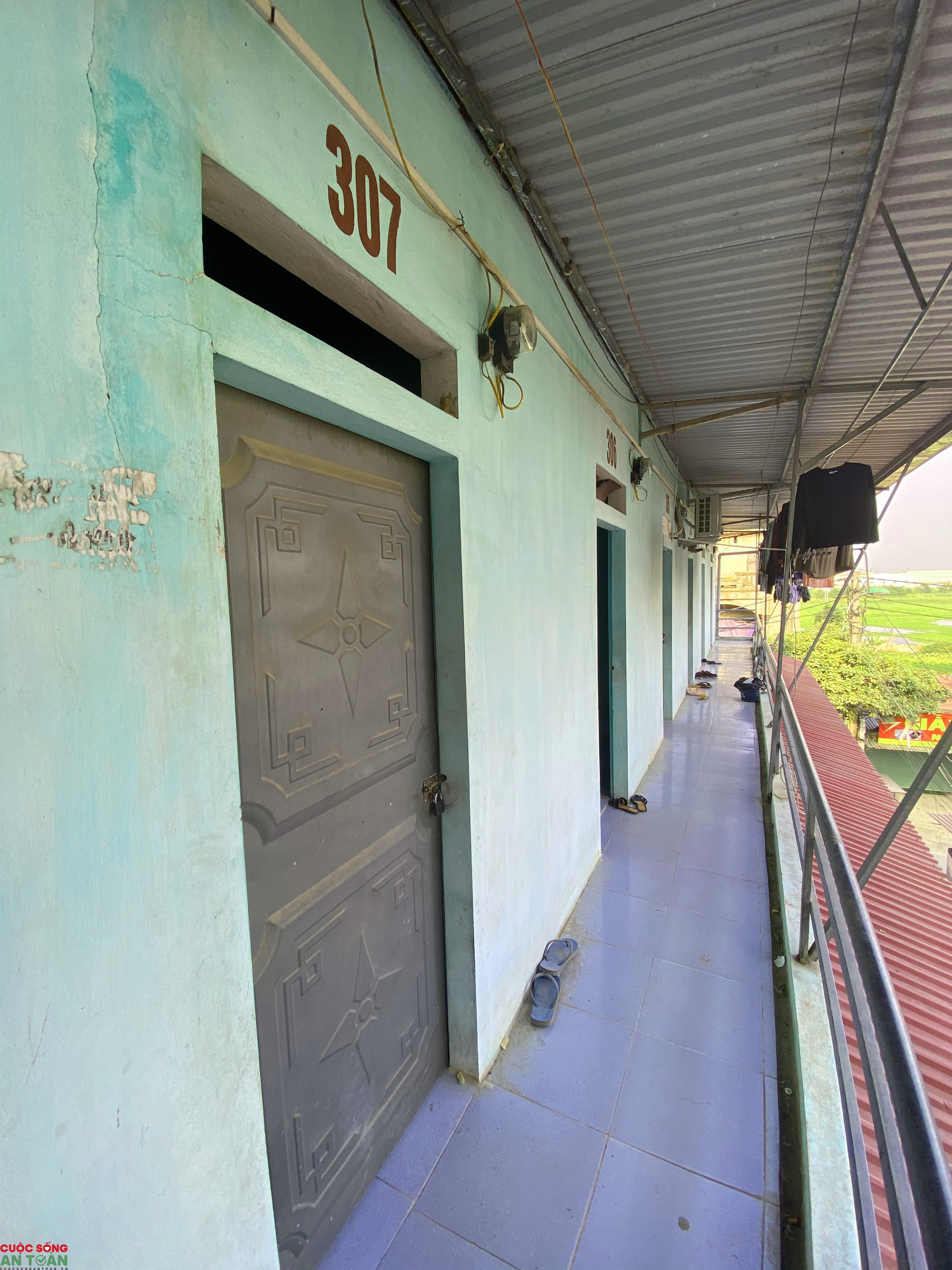 Vụ nữ công nhân chết trong phòng trọ ở Bắc Ninh: nhiều người hoang mang chuyển chỗ ở Vụ nữ công nhân chết trong phòng trọ ở Bắc Ninh: nhiều người hoang mang chuyển chỗ ở