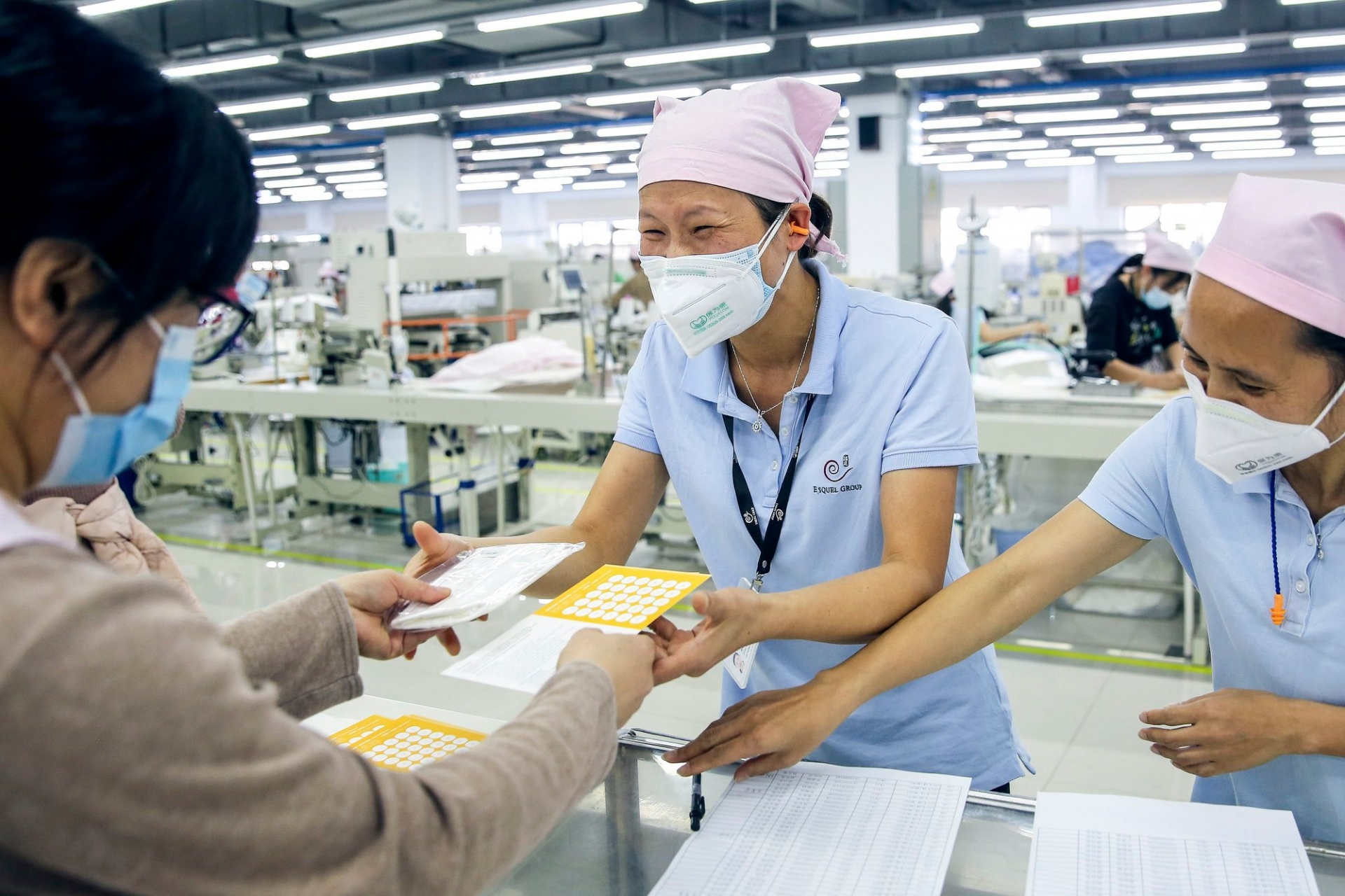 Lo ngại dịch Covid-19, người lao động chọn phương án “ăn Tết tại chỗ”