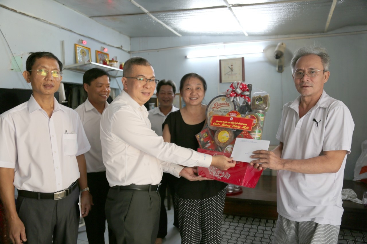 Chung sức lo Tết cho người lao động có hoàn cảnh khó khăn