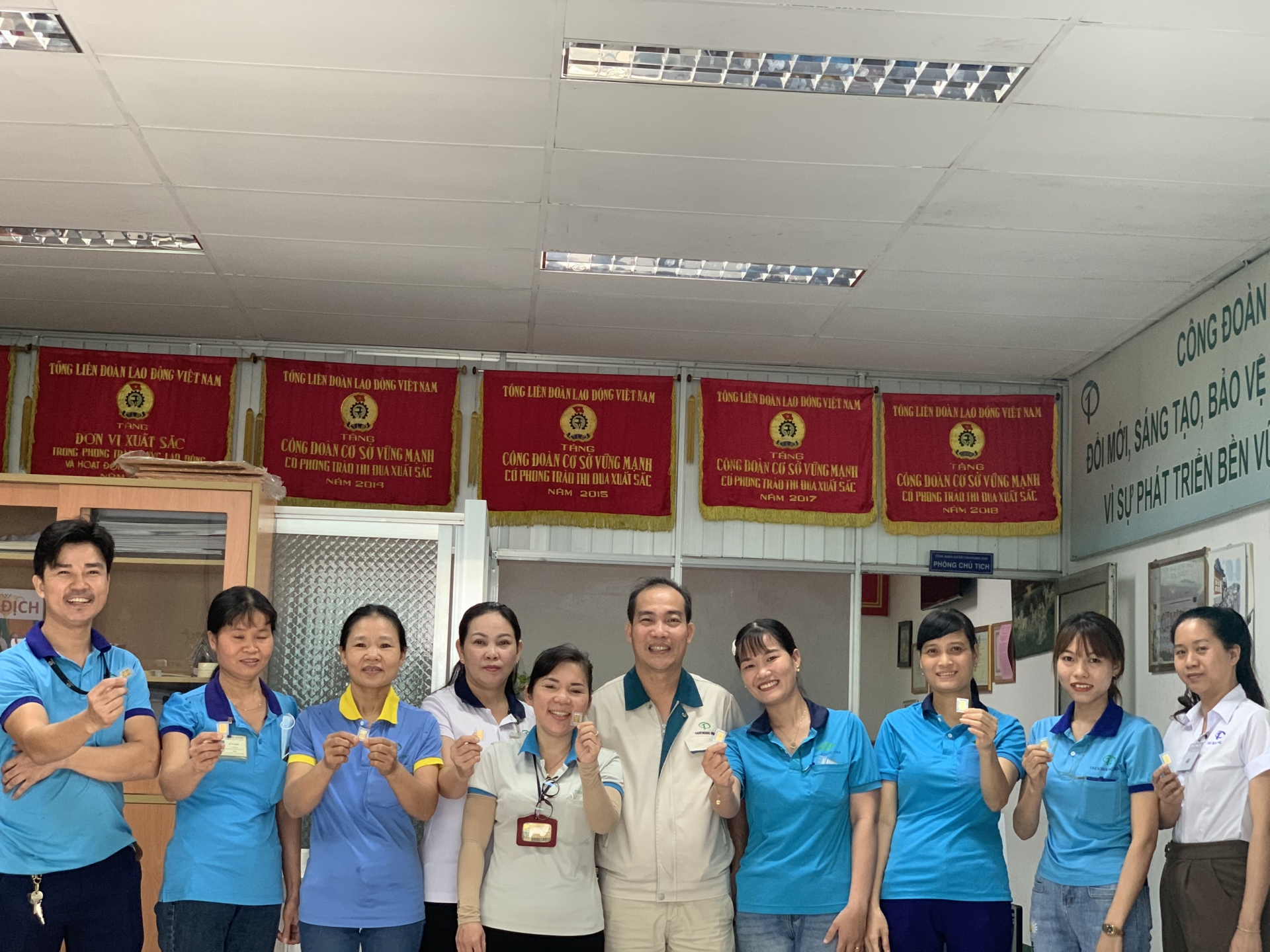 Cảm ơn người lao động bằng vàng!