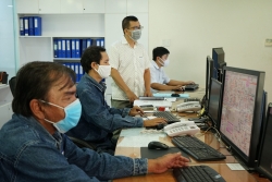 trao tang 500 trieu dong tien mat va vat tu y te cho tien tuyen chong dich