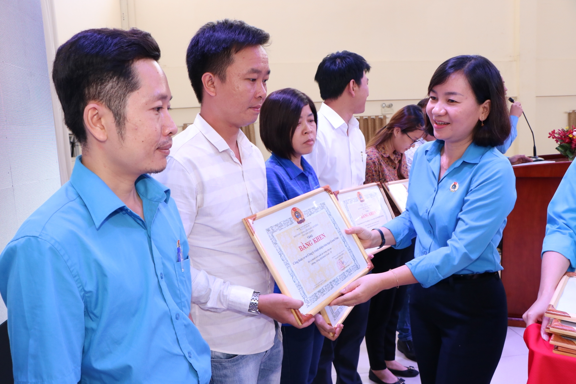 gop 1000 dong de dong nghiep cua toi duoc tiep tuc song giong nhu toi