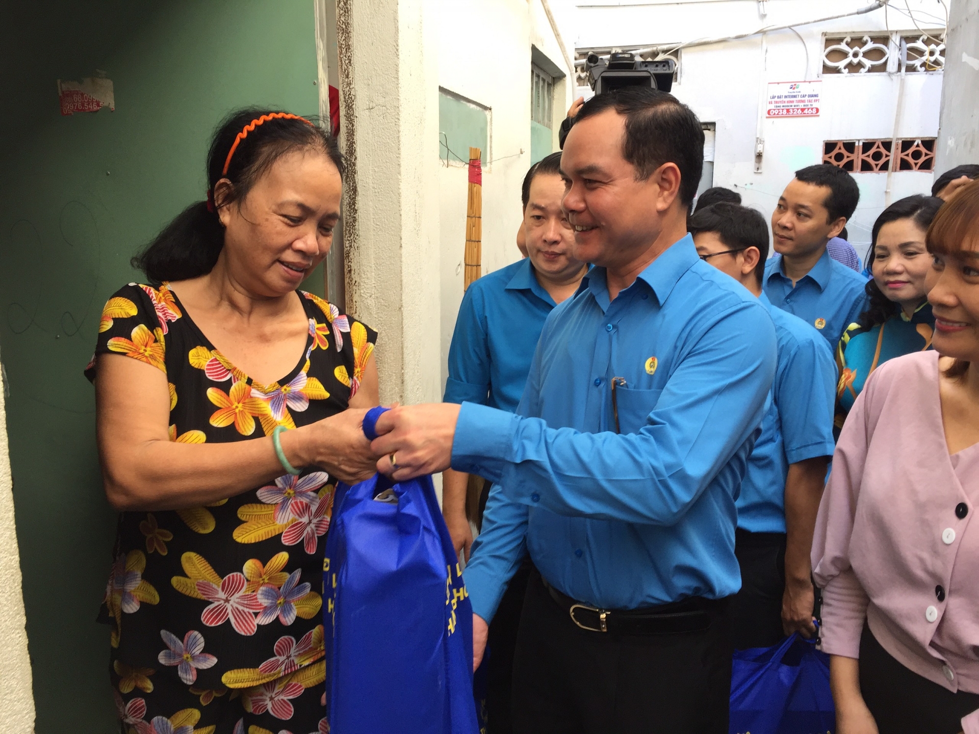 Cảm ơn chủ nhà trọ đã đồng hành với công nhân lúc khó khăn! cam on chu nha tro da dong hanh voi cong nhan luc kho khan