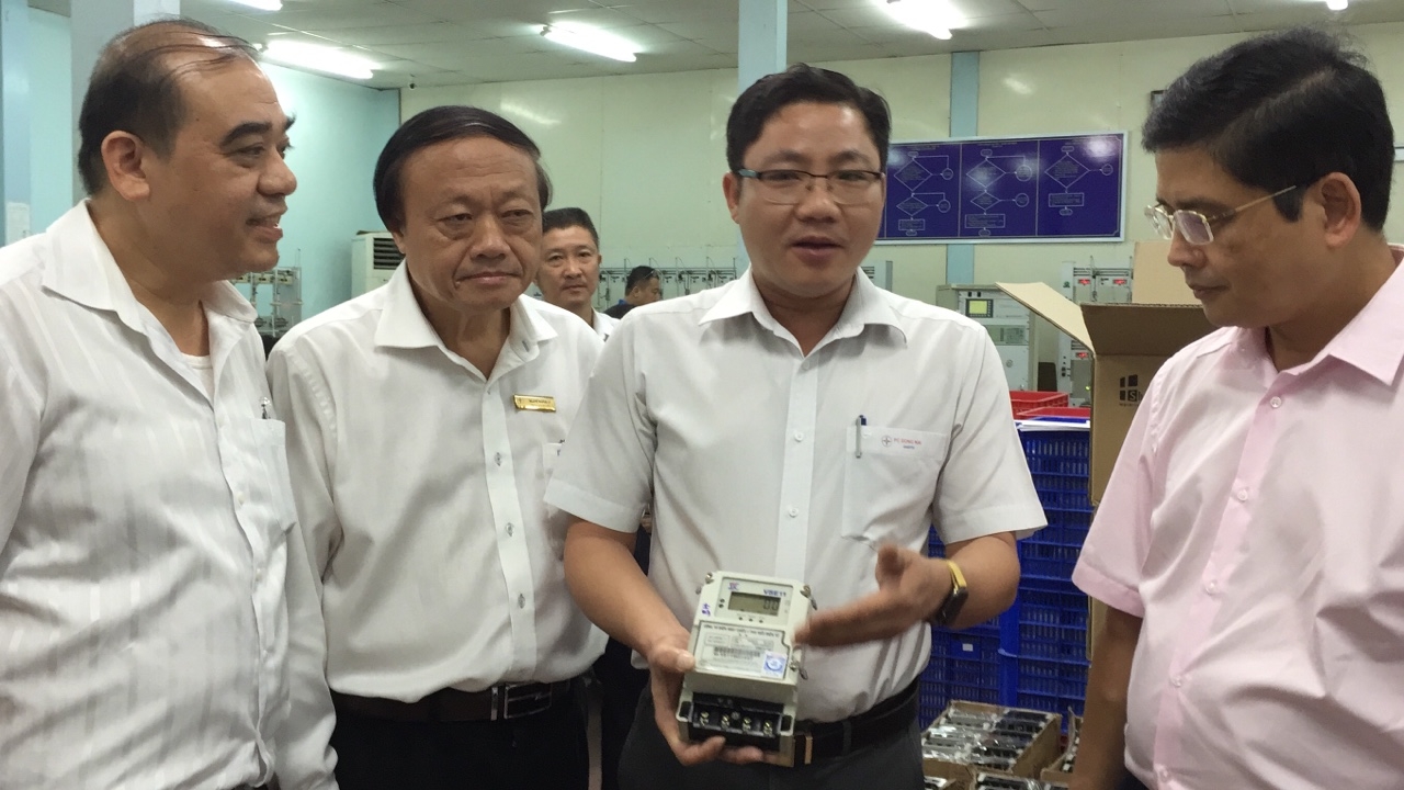 Kỳ cuối: Công tơ điện là phương tiện đo lường quan trọng và phải kiểm soát chặt chẽ ky cuoi cong to dien la phuong tien do luong quan trong va phai kiem soat chat che