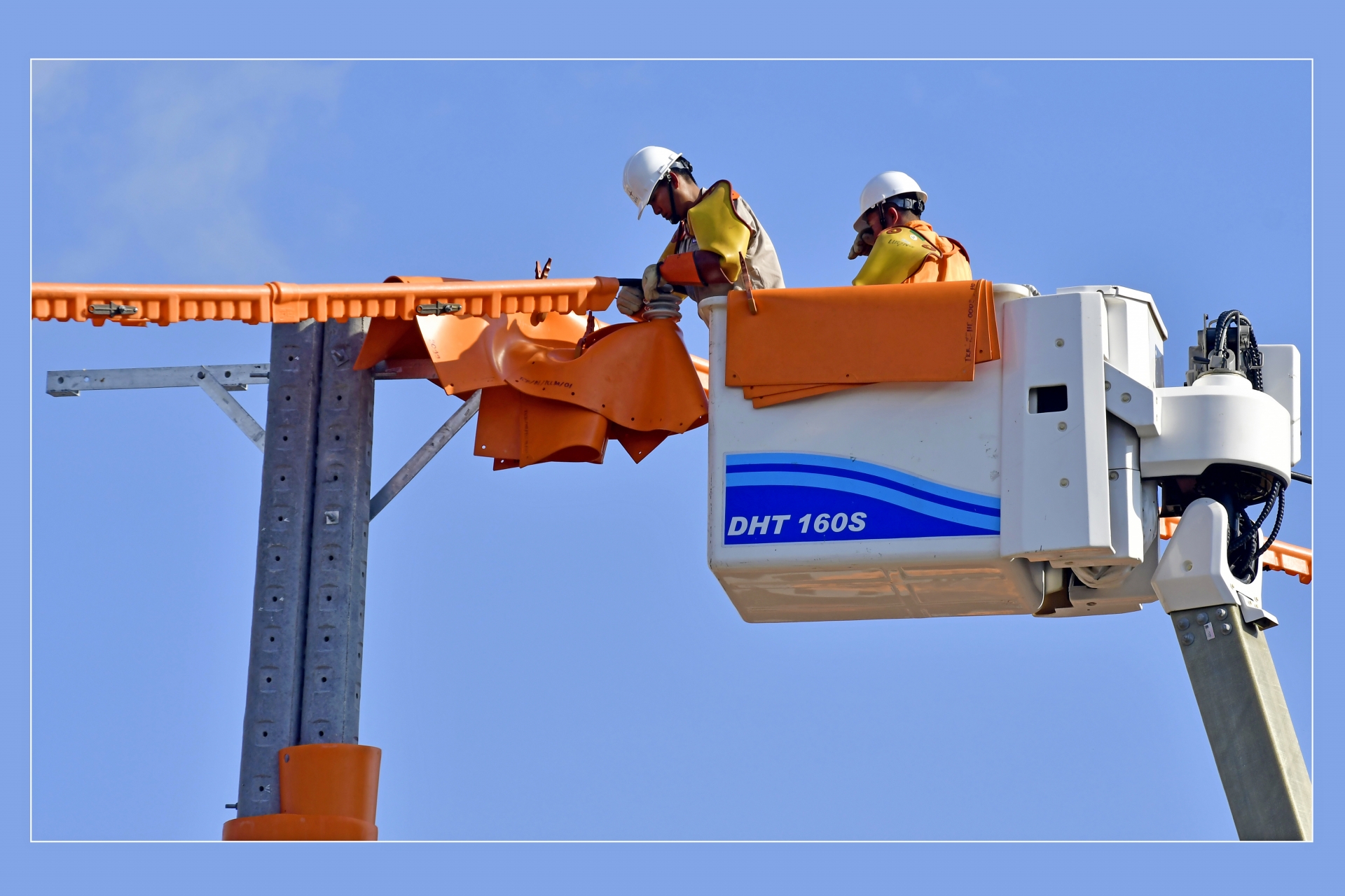 Sửa chữa điện hotline đảm bảo không cắt điện, đảm bảo điện liên tục 0357 dienluc1