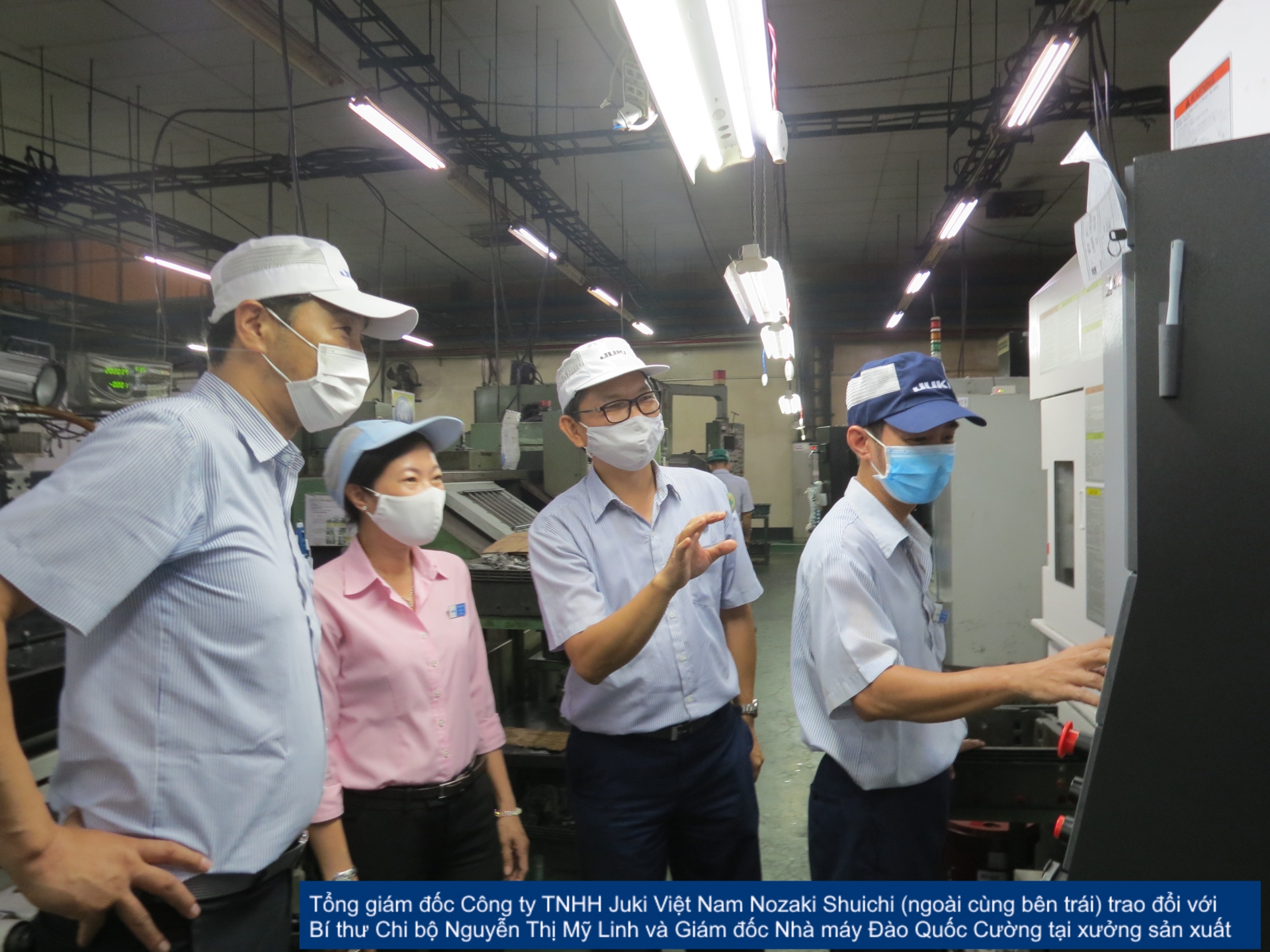 Tổ chức Đảng góp phần làm hài hòa lợi ích của chủ doanh nghiệp và người lao động Tổ chức Đảng góp phần làm hài hòa lợi ích của chủ doanh nghiệp và người lao động