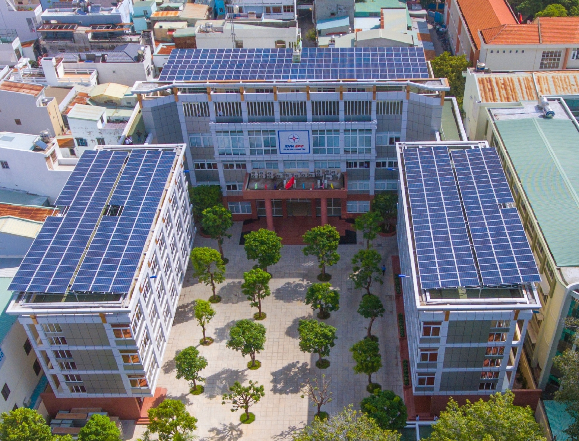 Điện mặt trời mái nhà đang phát triển mạnh mẽ tại phía Nam Điện mặt trời mái nhà đang phát triển mạnh mẽ tại phía Nam