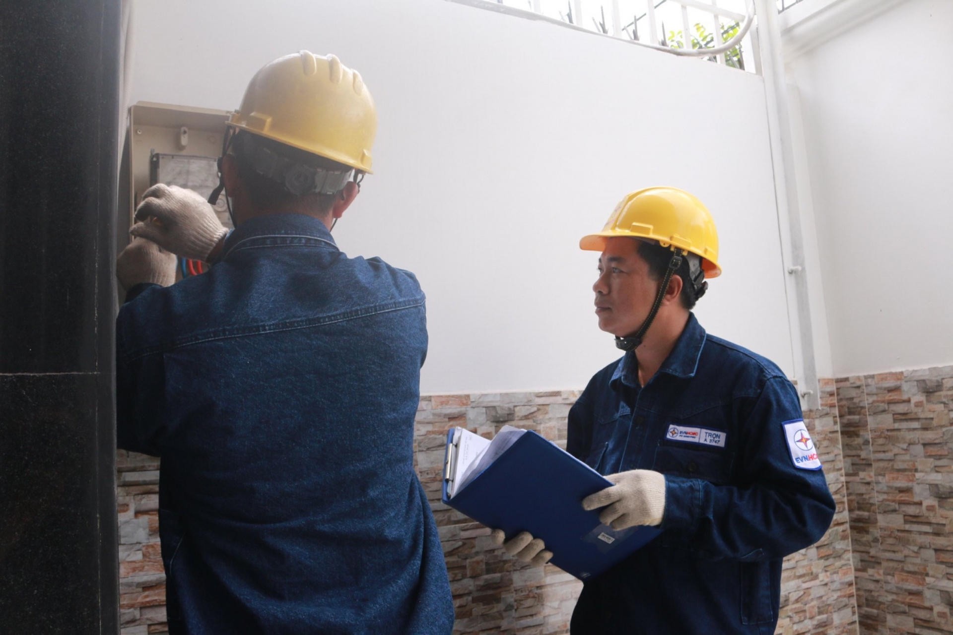 Những người thợ không ngại khó Những người thợ không ngại khó