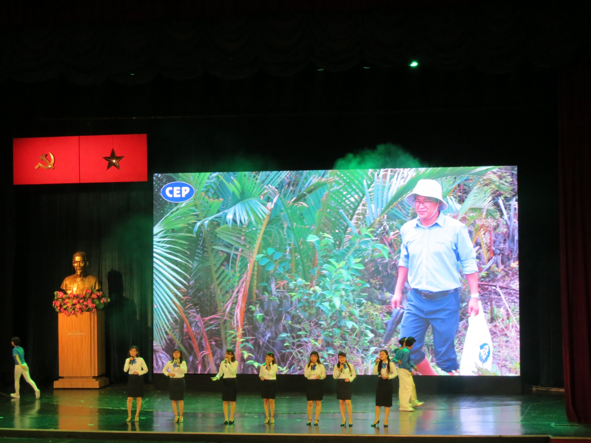 29 năm, CEP kiên trì phục vụ người lao động nghèo, người có thu nhập thấp