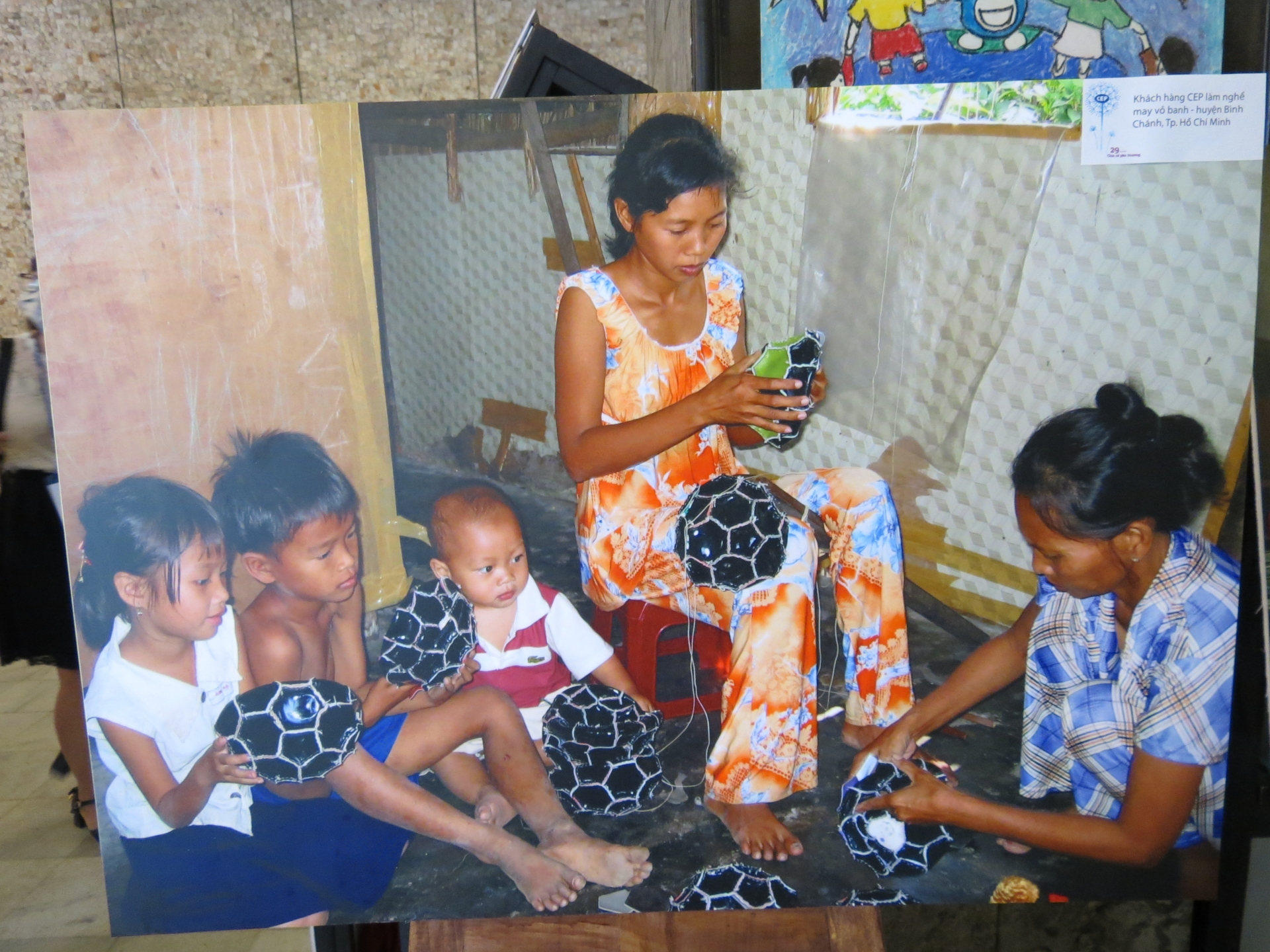 29 năm, CEP kiên trì phục vụ người lao động nghèo, người có thu nhập thấp