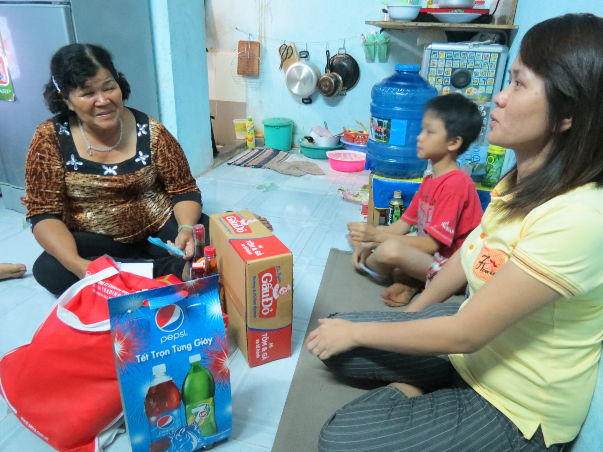 Buồn quá chừng khi 80% công nhân lâu năm ở xóm trọ thân thiết phải về quê vì Covid-19! Buồn quá chừng khi 80% công nhân lâu năm ở xóm trọ thân thiết phải về quê vì Covid-19!