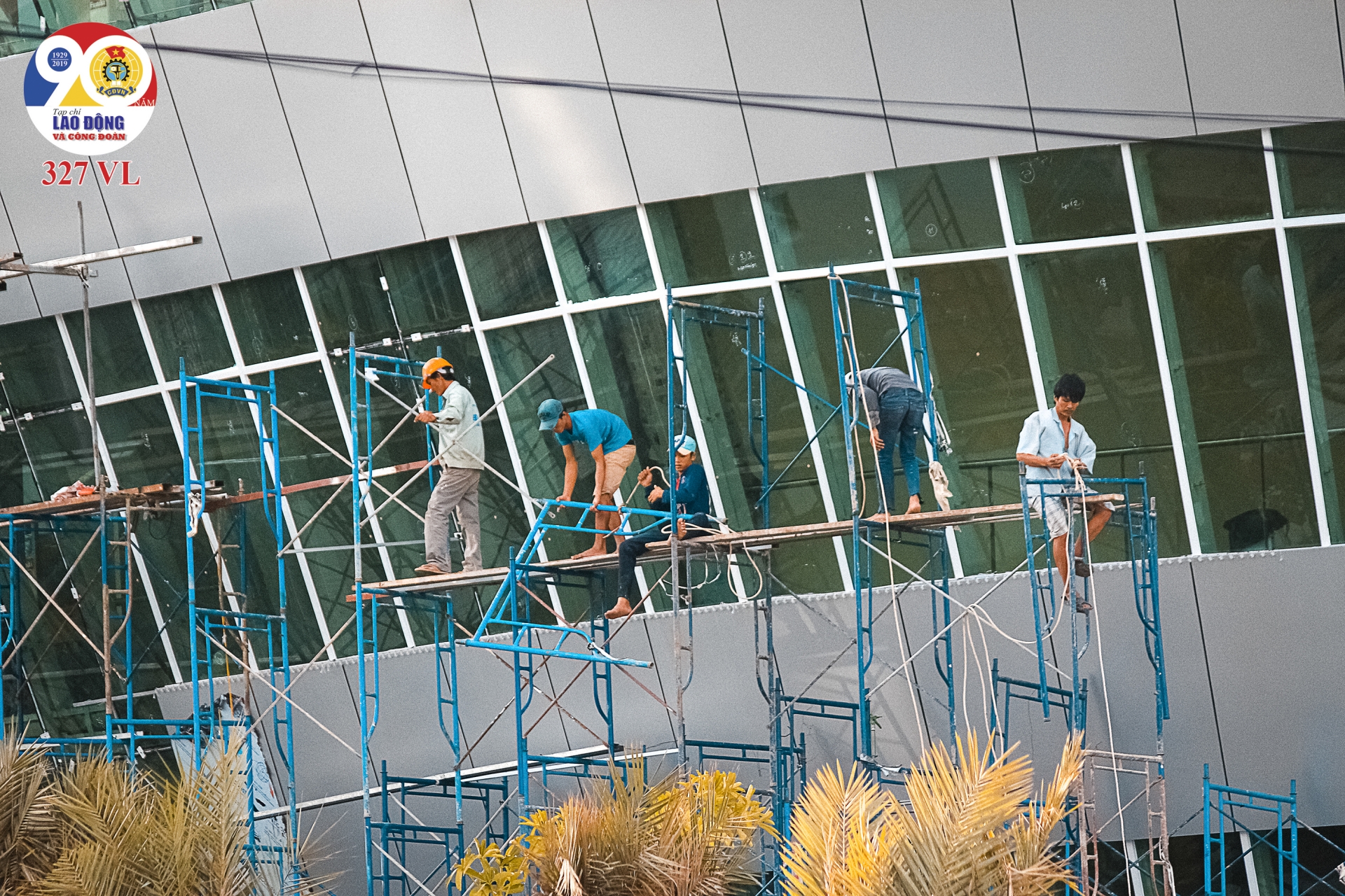 F0 không đi làm có bị coi là trốn việc?