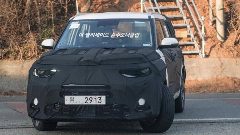 Kia Soul bản nâng cấp chạy thử, đầu xe giống Kia K3 mới Kia Soul bản nâng cấp chạy thử, đầu xe giống Kia K3 mới